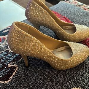 Ladies gold dress heels